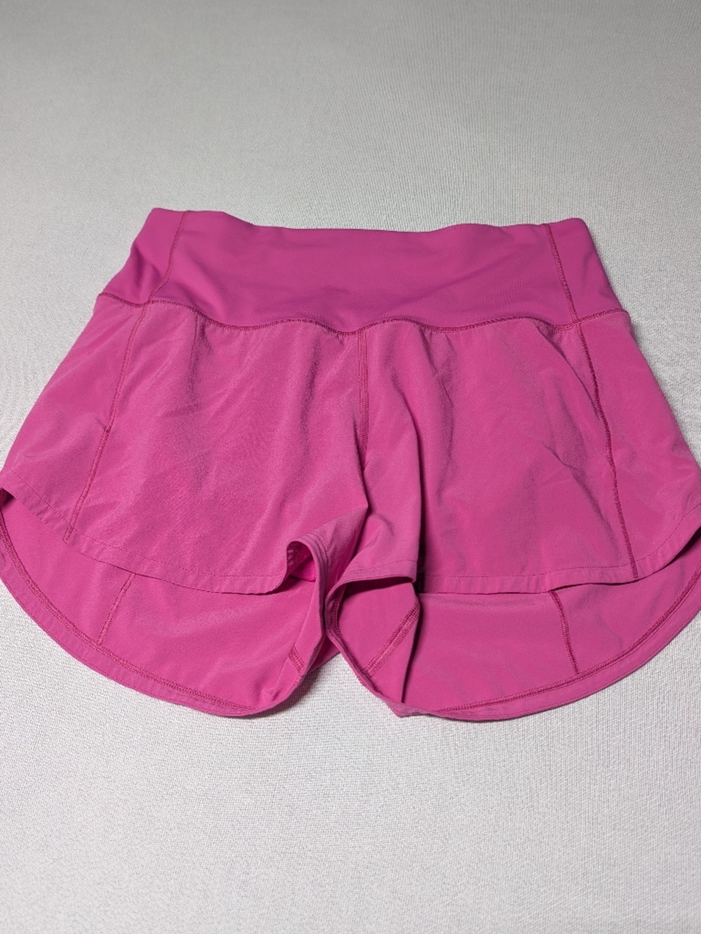 Lululemon Speed Up High-Rise Shorts - Size 6